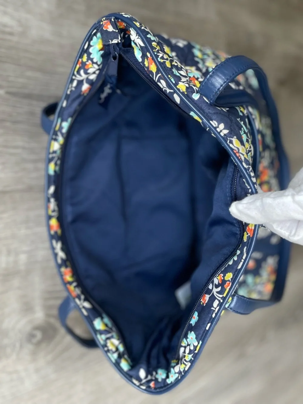 Vera Bradley Small Trimmed Vera Tote | Navy Floral Quilted Shoulder Bag
